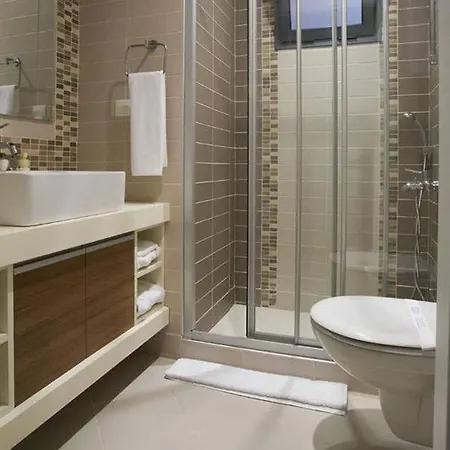 Kondo Suites 4* Кешме