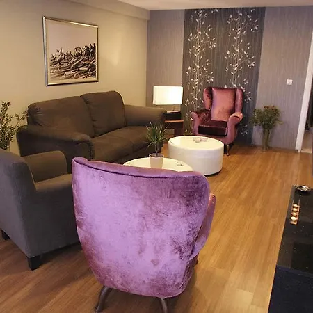Kondo Suites Aparthotel
