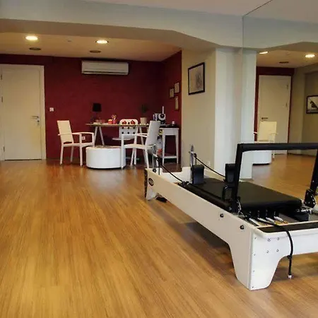 Aparthotel Kondo Suites