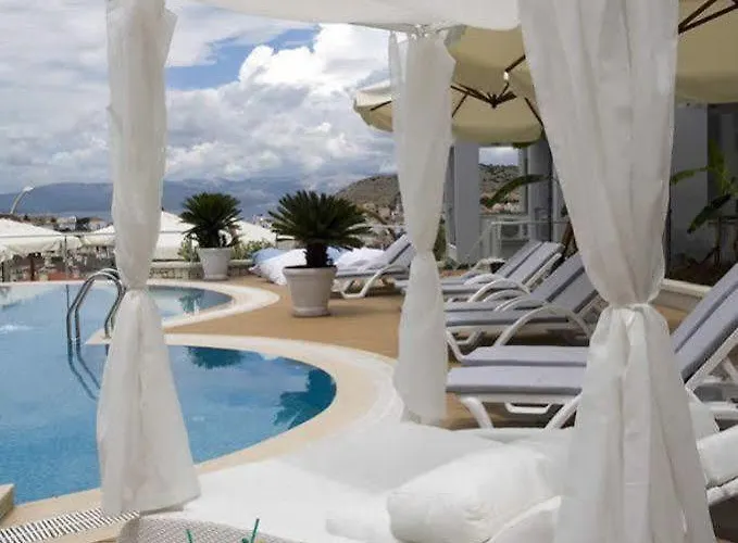 Kondo Suites Lägenhetshotell 4*