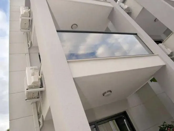 Kondo Suites Apartmanhotel