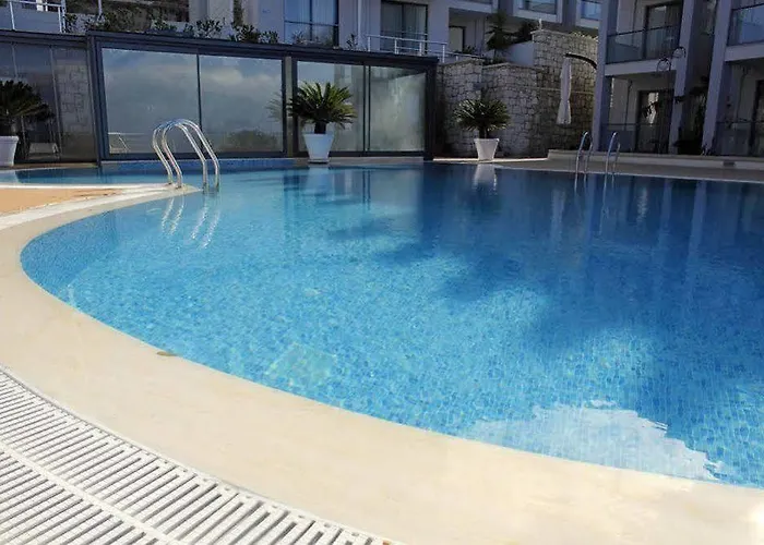 Kondo Suites Apartmanhotel 4*